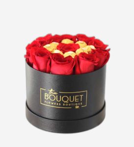 Caixa de rosas vermelhas com chocolates Ferrero Rocher