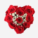 Caixa de rosas vermelhas entrega ao domicilio